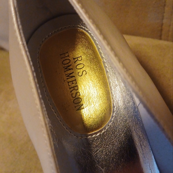 Ros Hommerson pearl heals size 8 - Picture 5 of 6